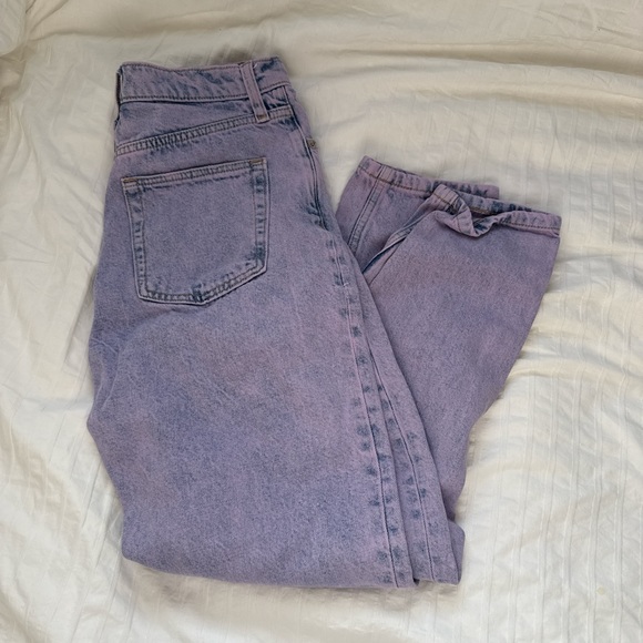 GAP Women's Lavender Straight Leg Jeans - Picture 5 of 5